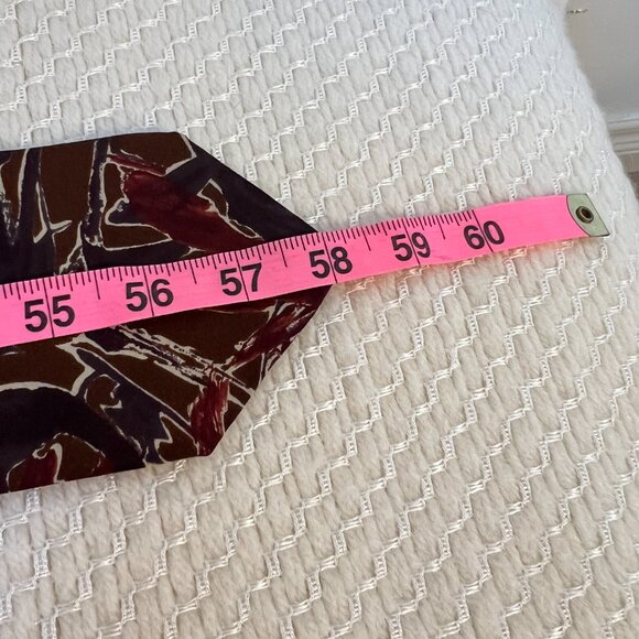Ted Lapidus 100% Silk Tie Italy Timeless Elegance for the Discerning Gentleman - Picture 5 of 5